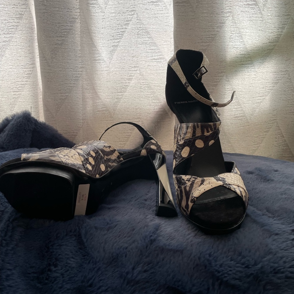 Designer shoes for women